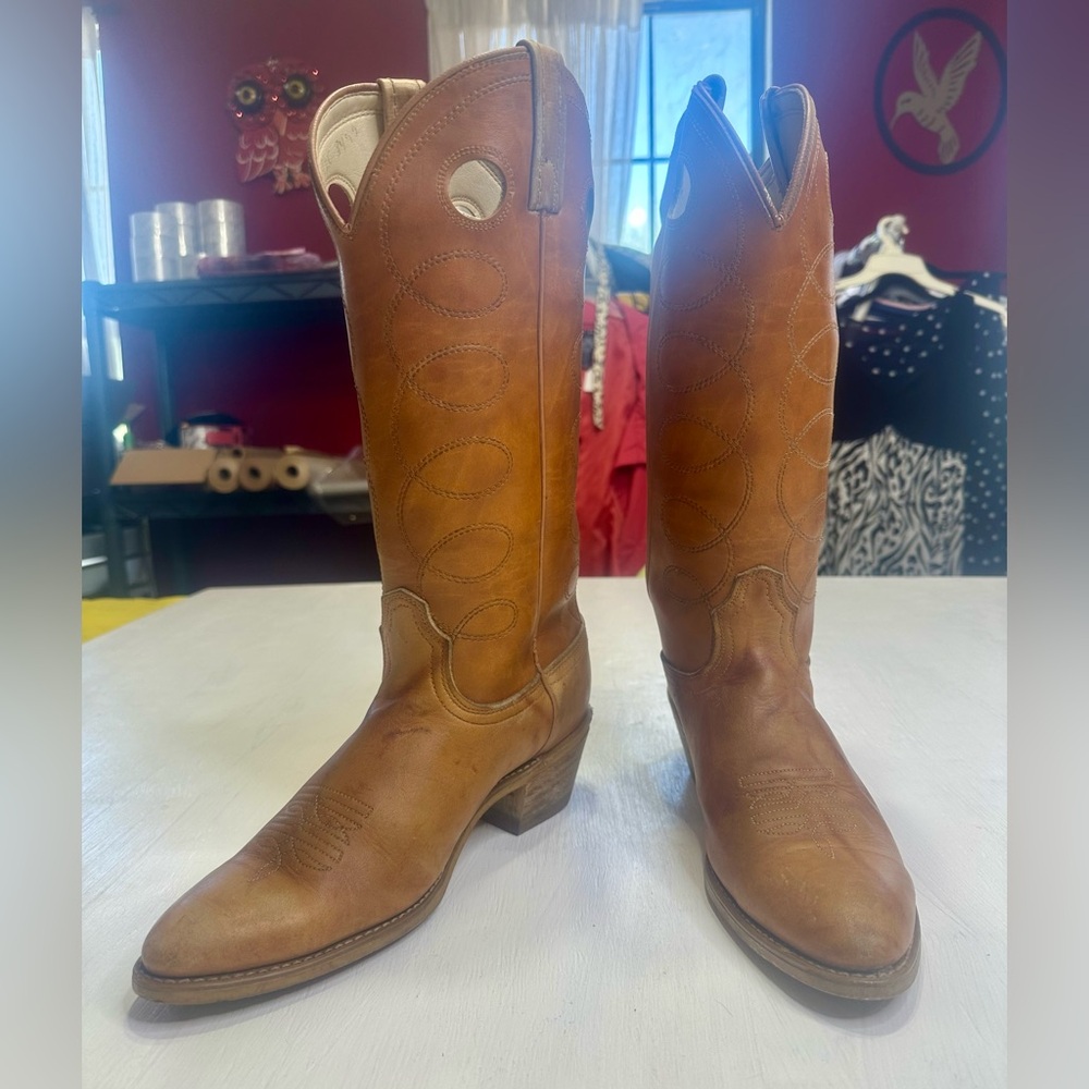 Vintage Acme Cowboy Boots Tan Leather USA Women 9.5C Narrow Western Tall - Picture 2 of 16